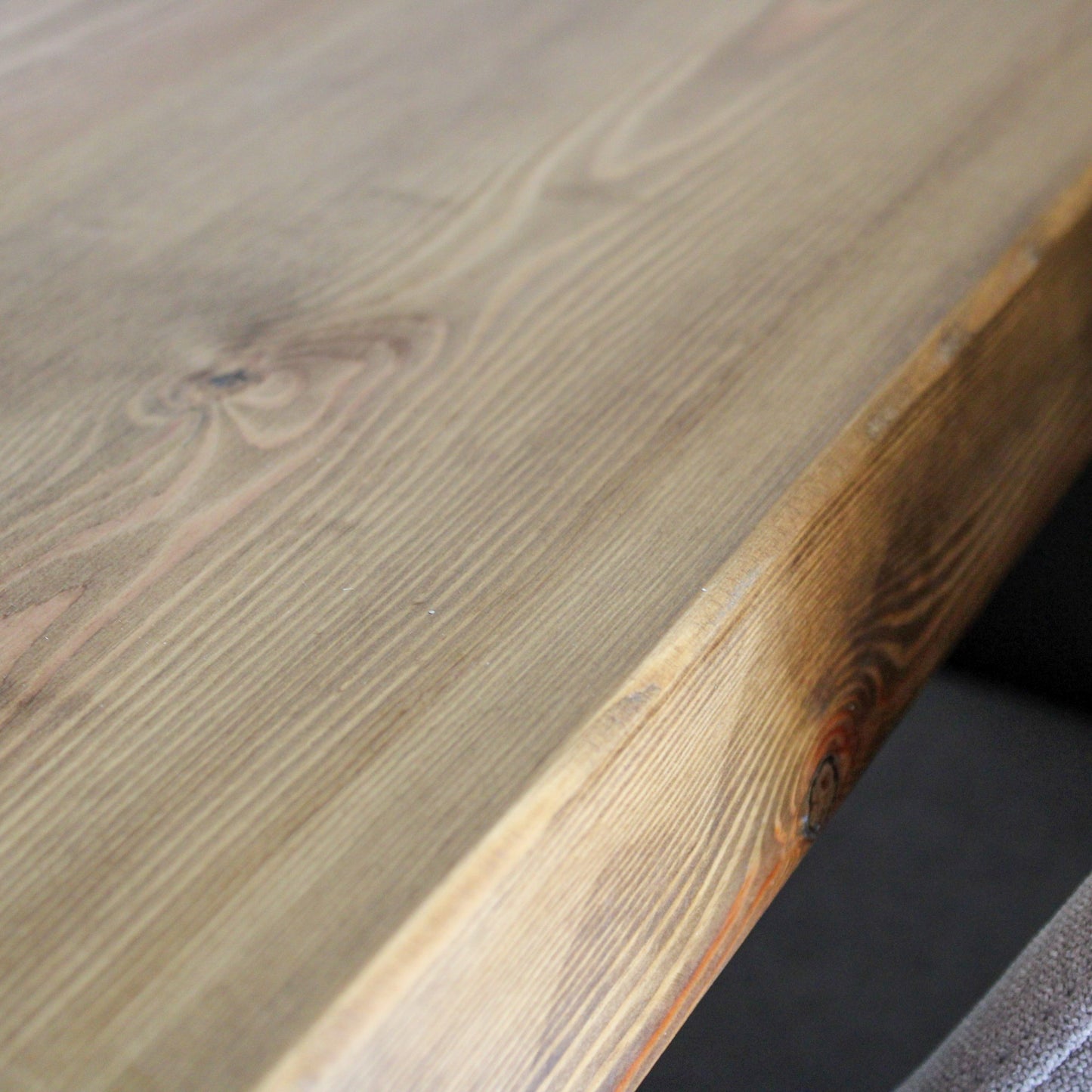 Mesa de comedor Melvu
