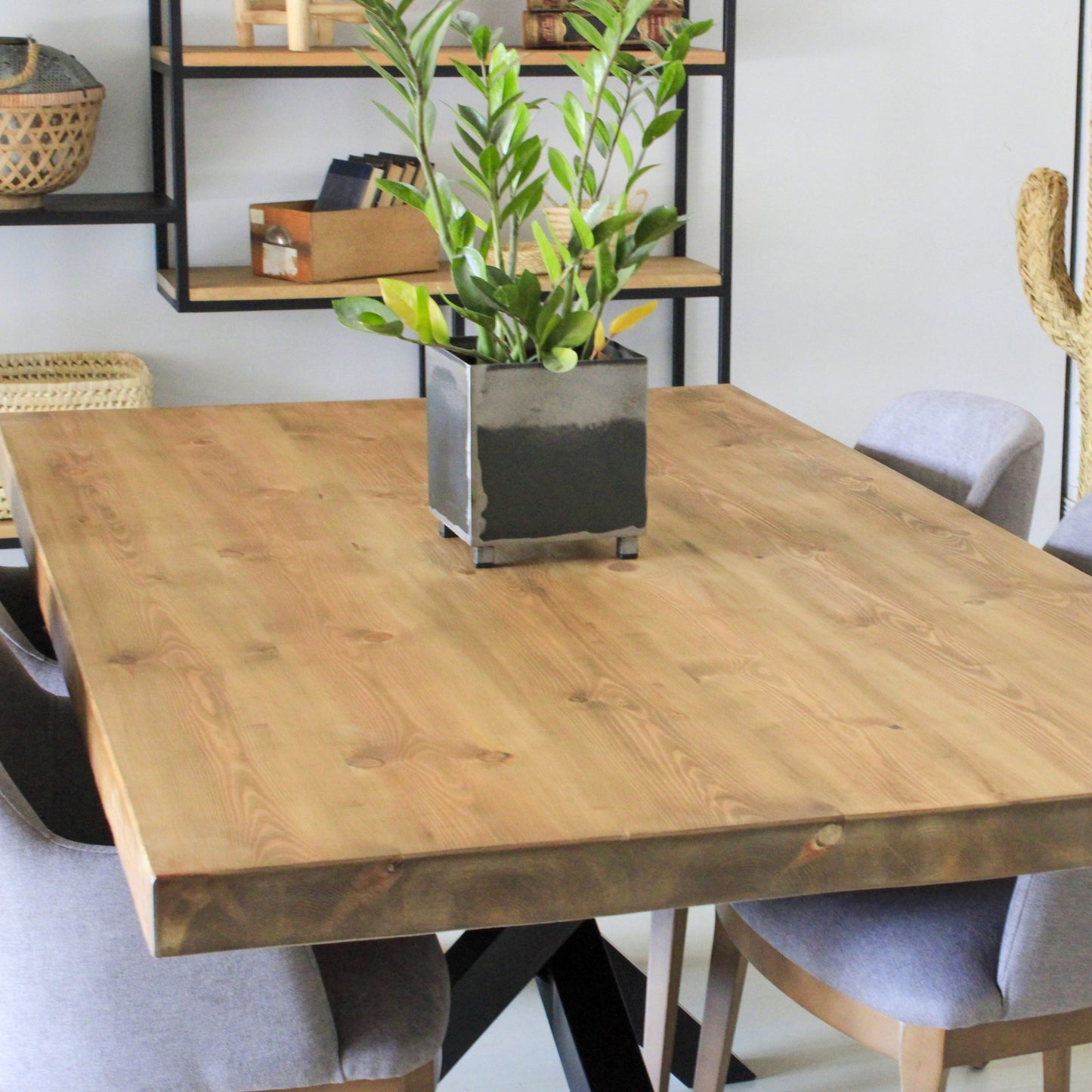 Mesa de comedor Melvu