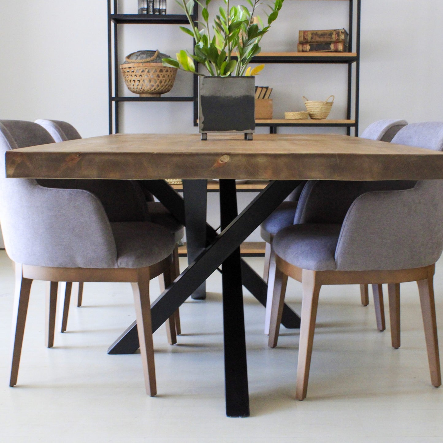 Mesa de comedor Melvu