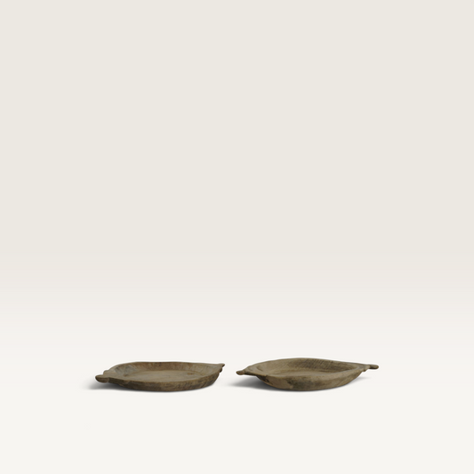 Dos centros de mesa Vintage Industrial de madera de teca reciclada con diseño rústico inspirado en chapati indios.