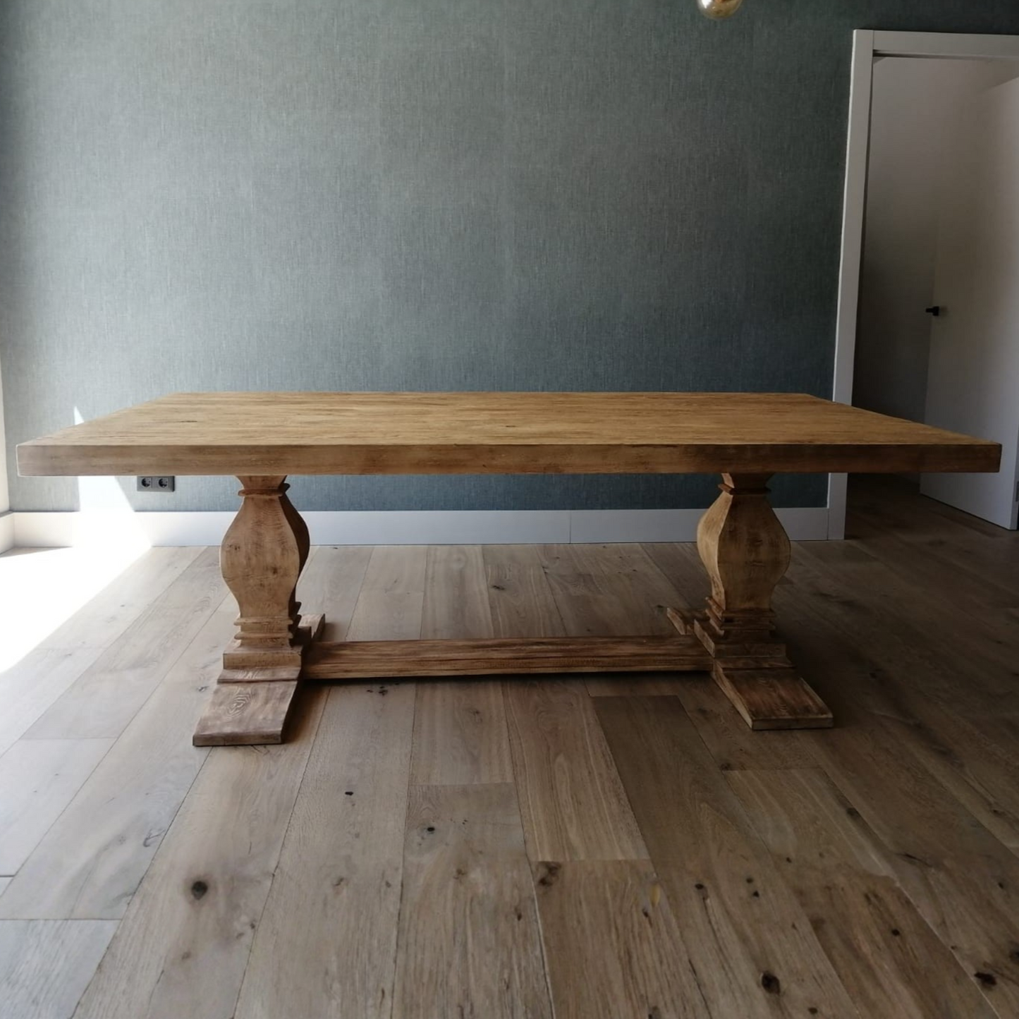 Mesa de comedor Roniar