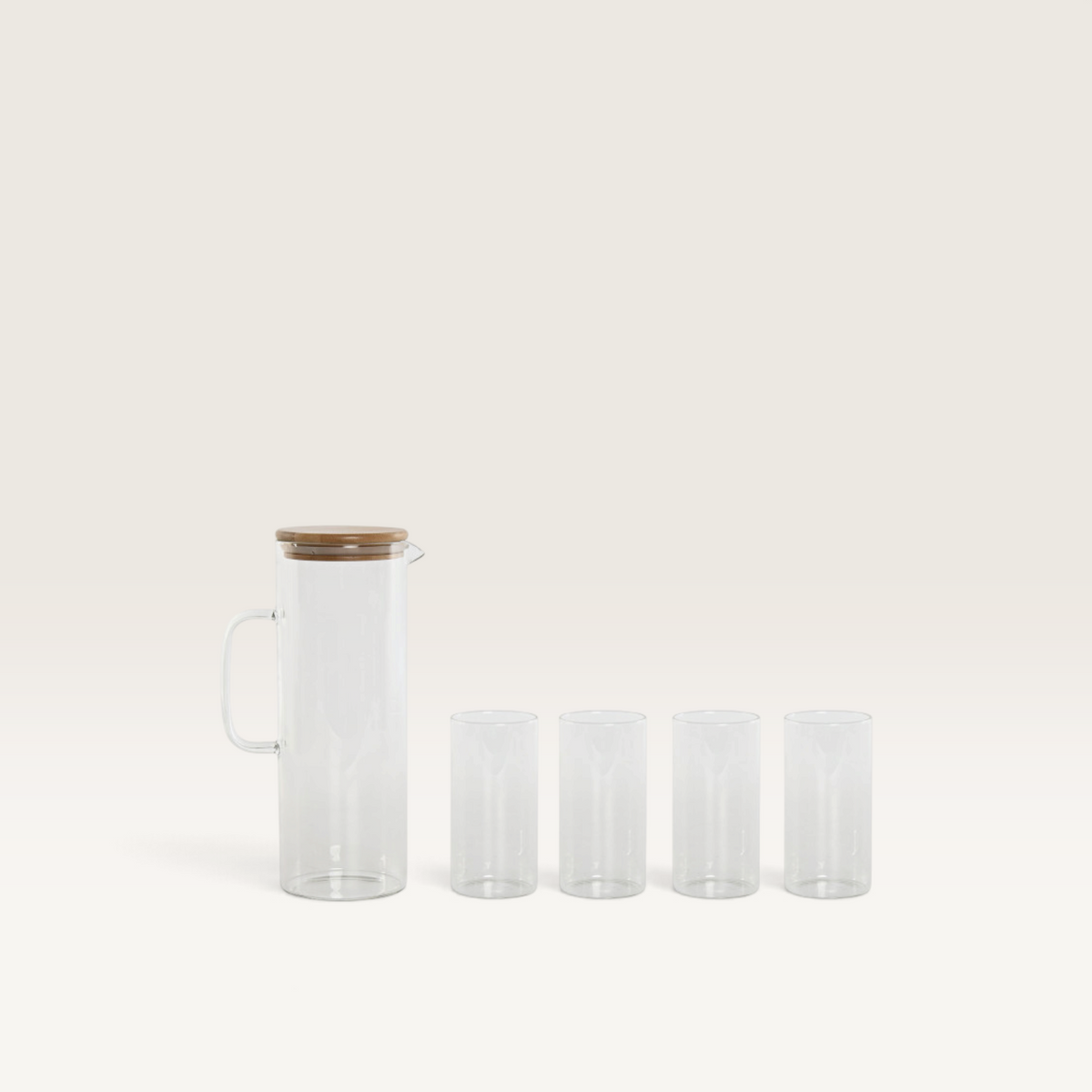 Set de jarra y cuatro vasos de borosilicato Vintage Industrial con tapa de madera, diseño transparente y elegante.